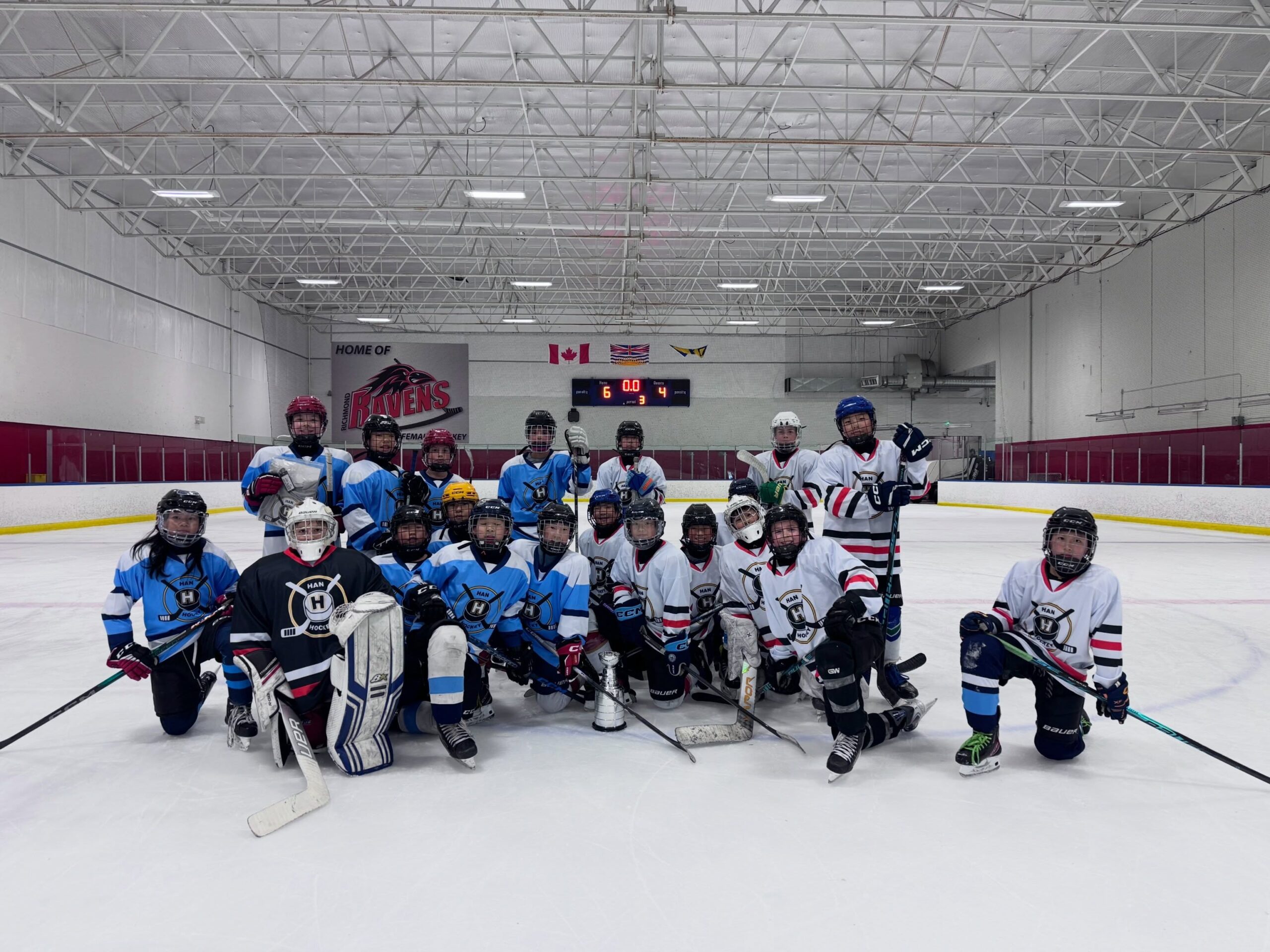 Youth hockey Richmond BC players at a Han Hockey summer 4-on-4 tournament